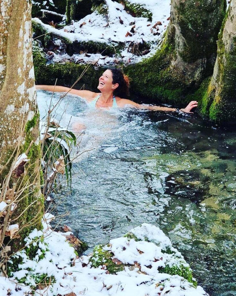 Ice bathing makes you happy